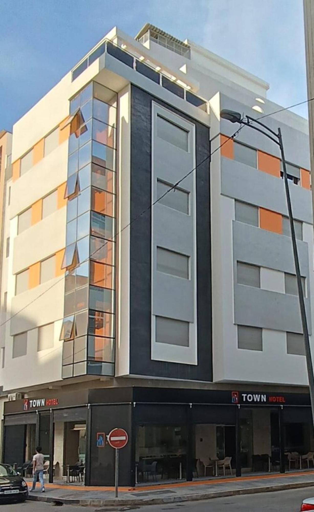 Town Rooms เกนิตรา ภายนอก รูปภาพ