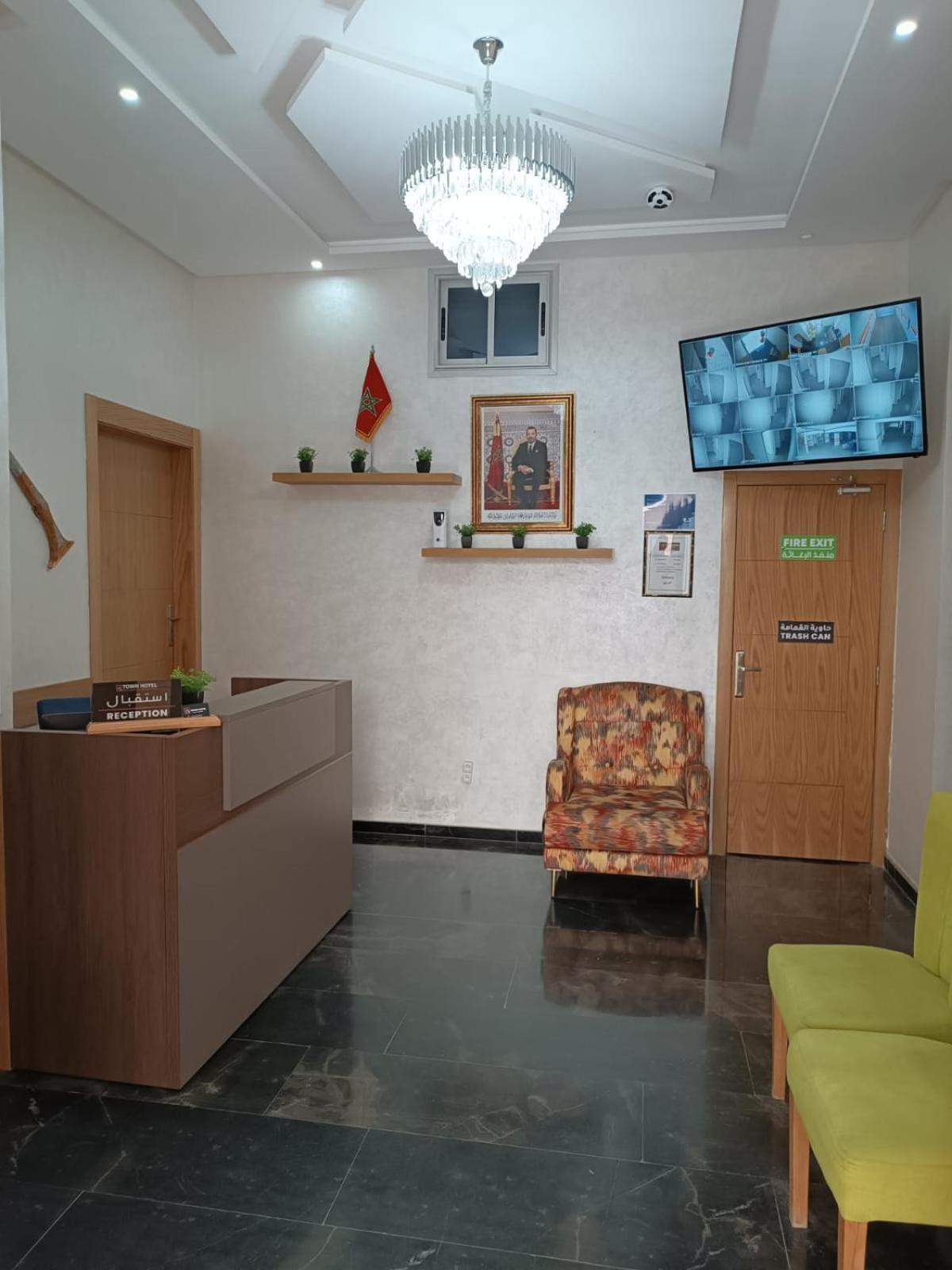 Town Rooms เกนิตรา ภายนอก รูปภาพ